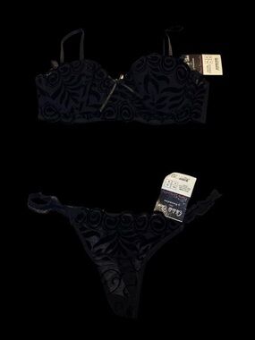 Black Velvet-Embossed Balconette Bra & Thong Set